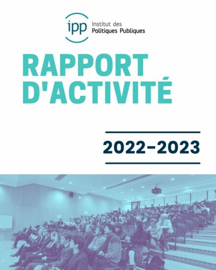 couverture du rapport annuel 2022 2023 - vue de l'amphithéâtre lors de la conférence budget